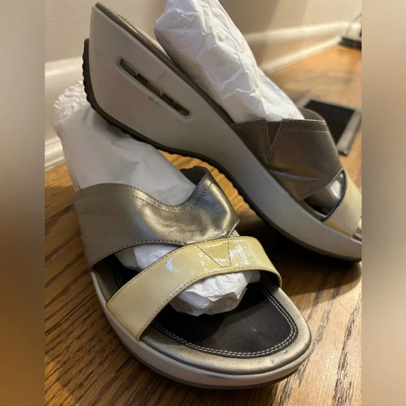 Cole Haan Nike Air Wedge Sandals - Picture 4 of 8